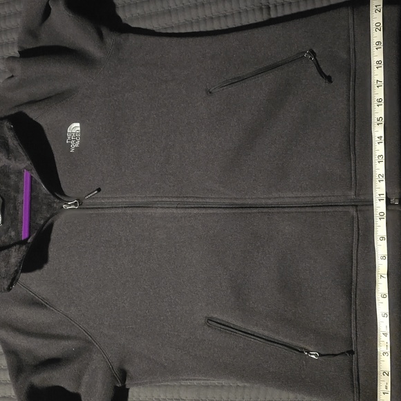North Face Women's Large Zip up Jacket - Picture 7 of 10